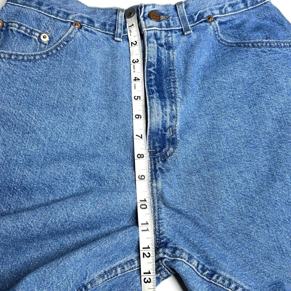 Vintage Chic Blue Jean Shorts Size 10 Average High Rise - Picture 13 of 15